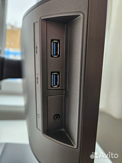 Профессиональный 4K монитор Samsung U24E850R