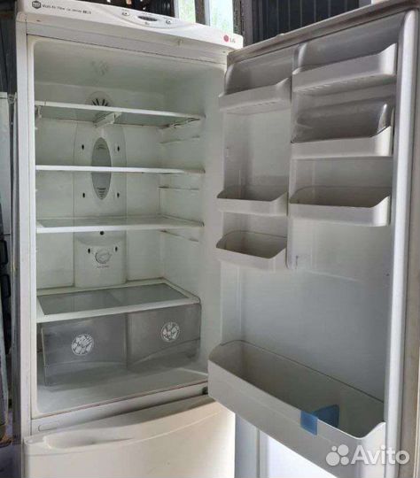 Холодильник LG