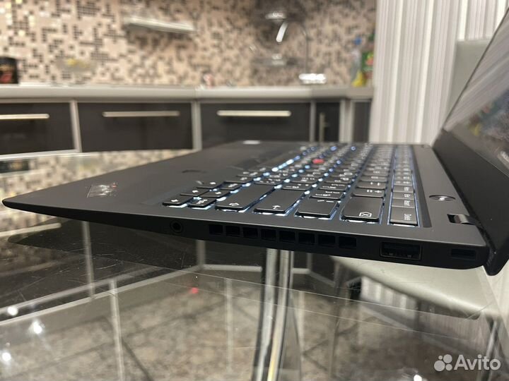 Lenovo X1 Carbon Gen 6 i7 8550U 8 512