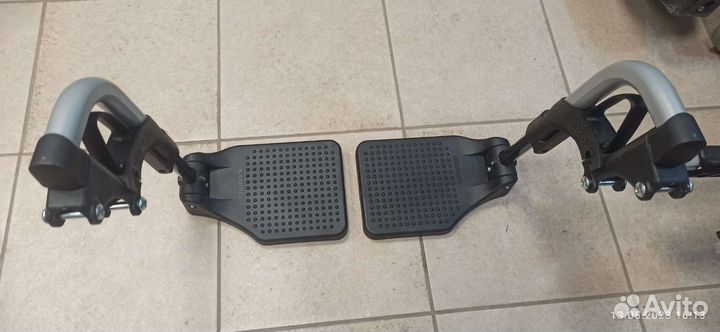 Подножки для инвалидной коляски