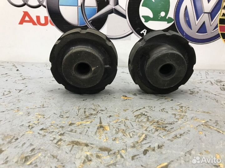 Опора пружины Audi A5 8T cala 2008