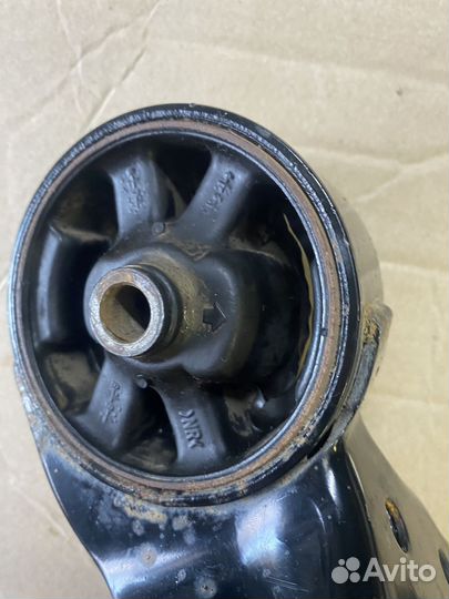 Опора АКПП elantra xd 219302d151