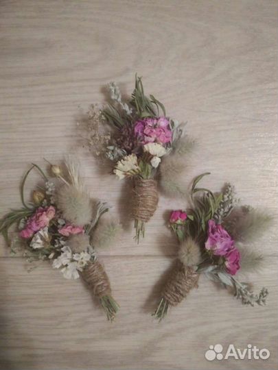 Бутоньерки из сухоцветов