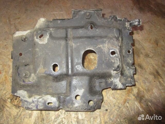 Площадка акб Peugeot 206 1998-2012 (5615F3)