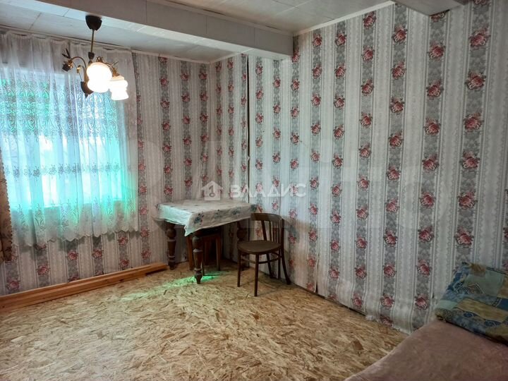Дом 48 м² на участке 4 сот.