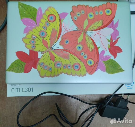 Продаю нетбук