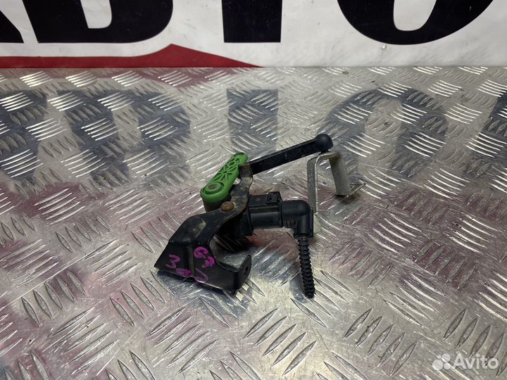 Датчки полодения кузова задний Volkswagen Golf 7