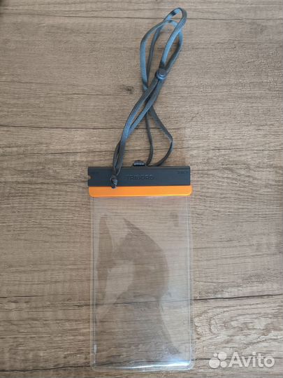 Аквакейс для телефона