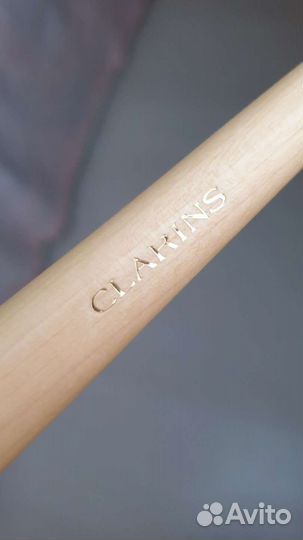 Кисть для пудры Clarins