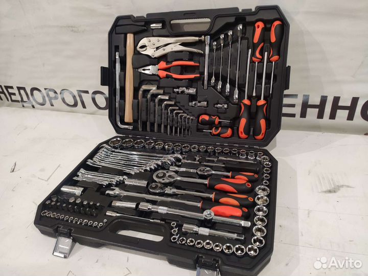 Набор инструментов 132