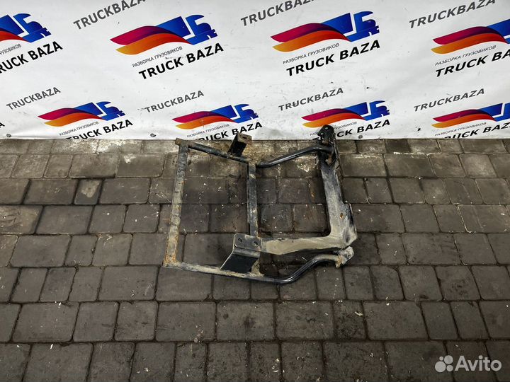 1689813 Подножка за кабиной Daf XF105