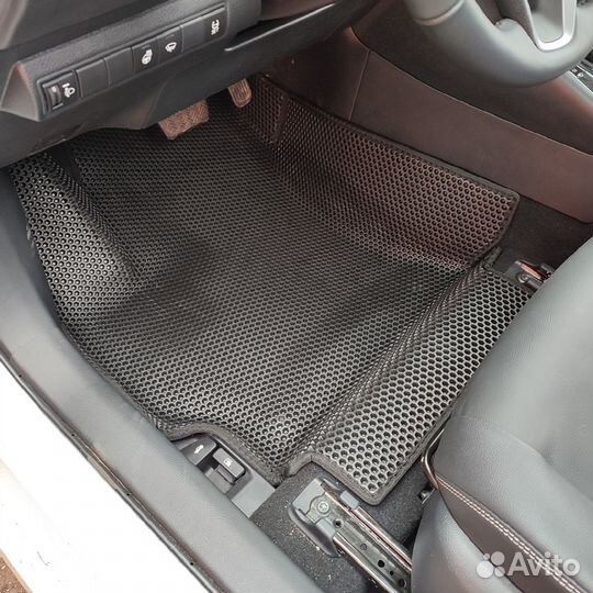 Комплект EVA ковриков на Toyota Corolla с бортами
