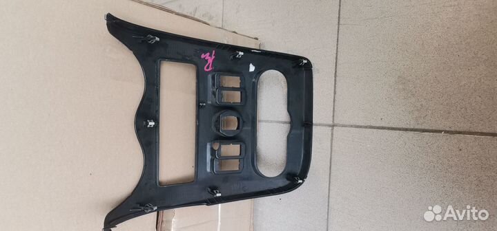 Накладка конс пан приб В (Мультимедия) переднее ва