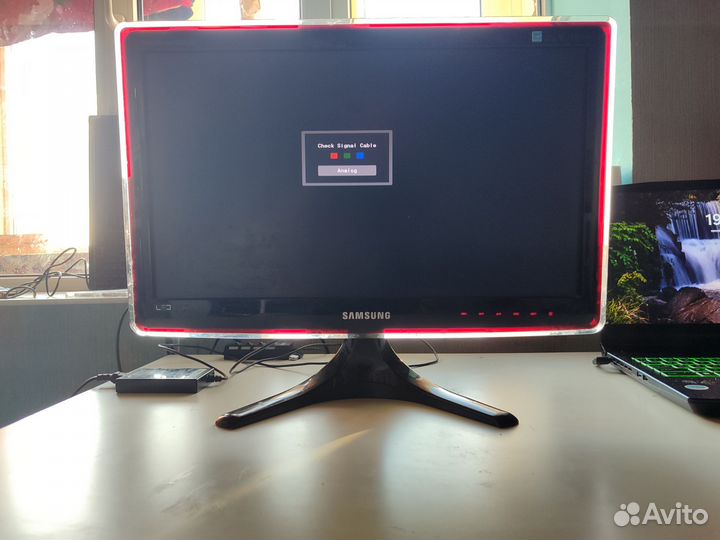Монитор Samsung 20