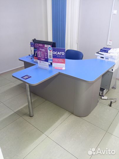 Стол в офис