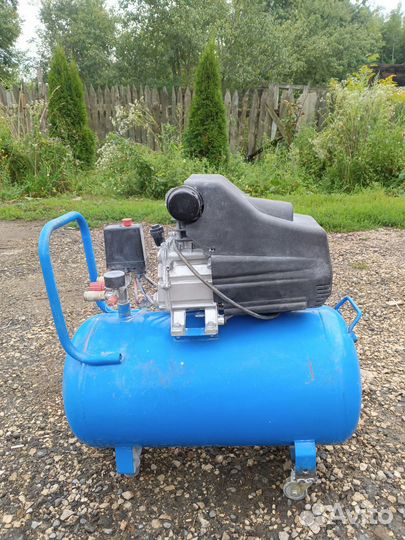 Сдаю воздушный компрессор в комплекте. Я
