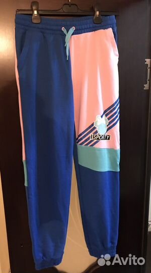 Спортивный костюм женский