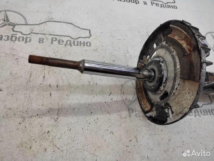 Стойки передние w203 C-class 112.946 03.2001