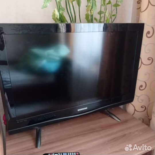 Телевизор samsung