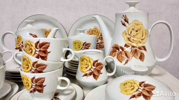 Сервиз Фарфоровый Большой Кольдиц Германия (Г.Д.Р)