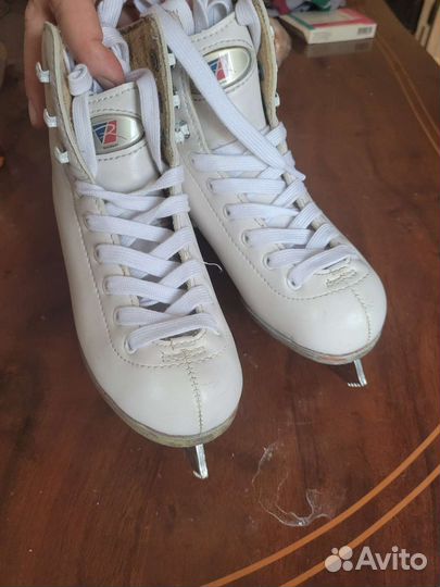 Коньки профессиональные детские для фигурного