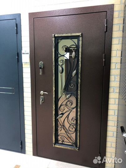 Дверь с ковкой Аурус