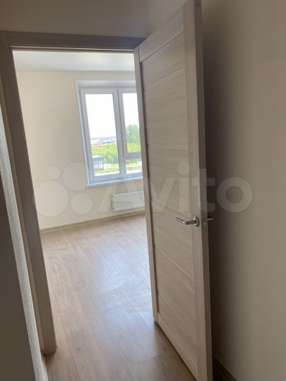 2-к. квартира, 58 м², 6/10 эт.