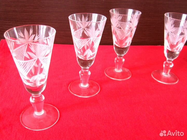 Хрустальные фужеры рюмочки