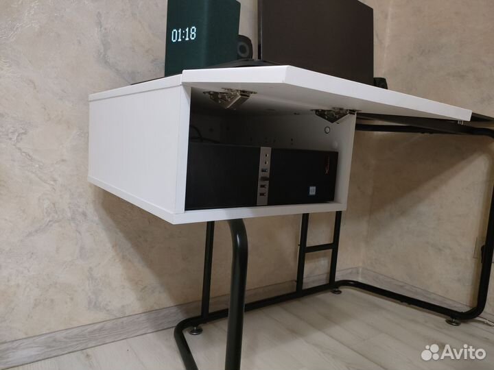 Компьютерный стол desk черный