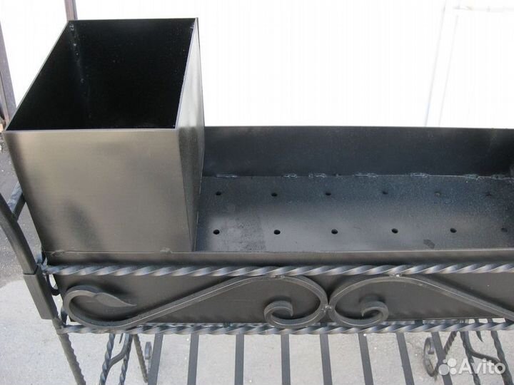 Мангал вечный, кованый, стационарный, с крышей