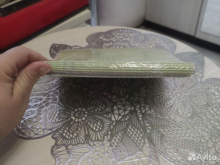 Тетрадь в косую линейку 12 листов