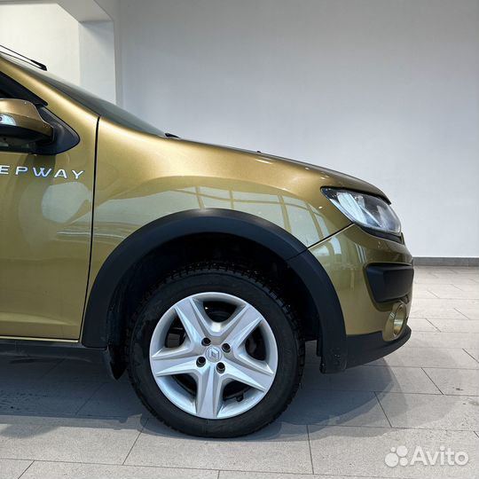 Renault Sandero Stepway 1.6 AT, 2015, 84 792 км