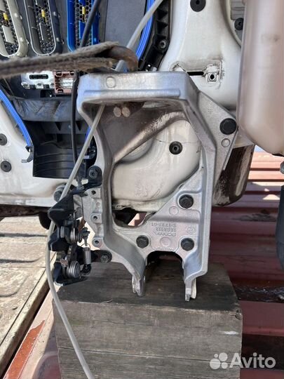 Кронштейны кабины Скания 1484112