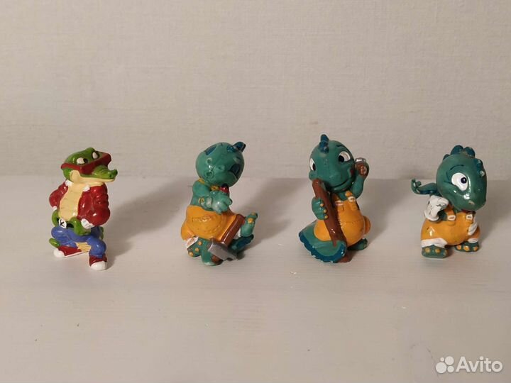 Игрушки из киндер сюрприза