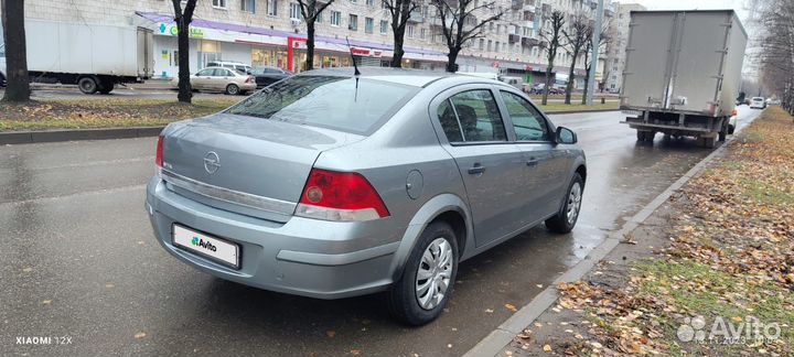 Opel Astra 1.6 МТ, 2012, 33 696 км
