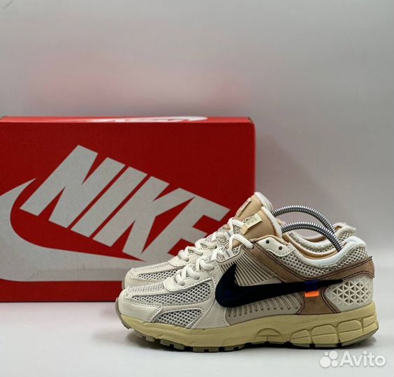 Кроссовки Nike Zoom Vomero 5