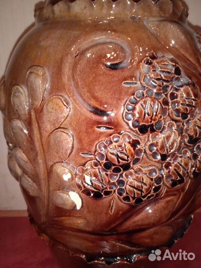 Глиняная ваза