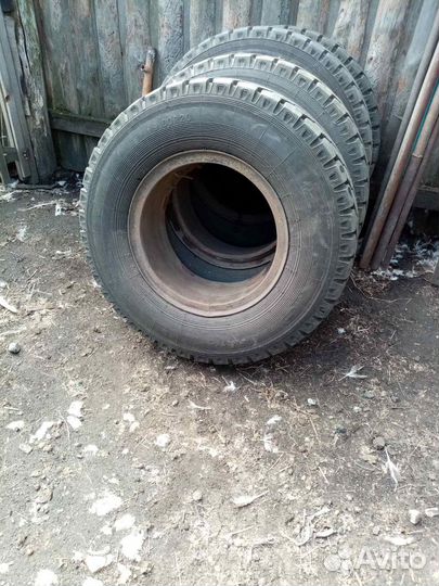 Продам резину б/у на камаз