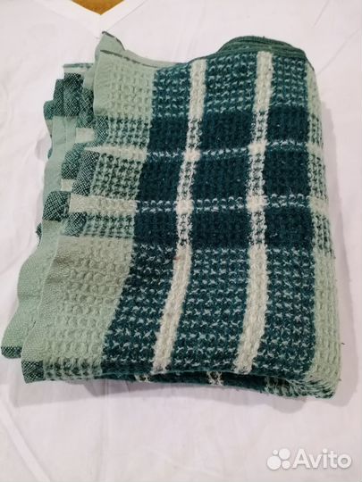 Пледы и покрывало