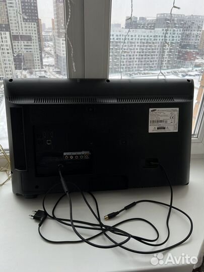 LED-телевизор Samsung UE26EH4000W 26''