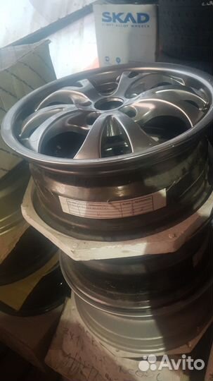 Alutec Nitro (7,0XR16/5x112/ET 45/Ц. 70,1)