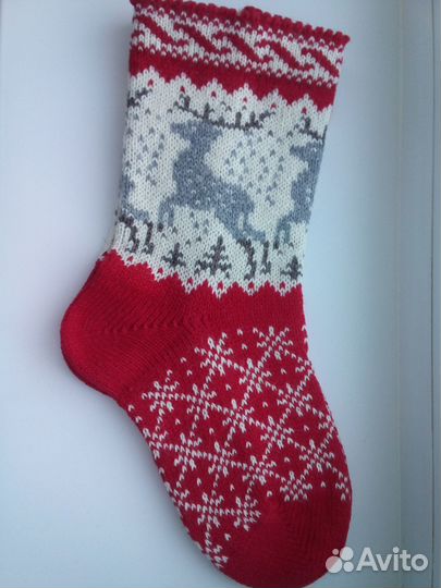 Носки вязаные с орнаментом олени