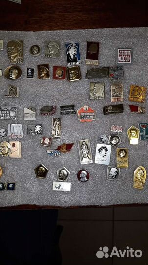 Коллекция 175 значков о Ленине