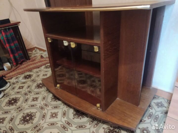 Тумба под телевизор