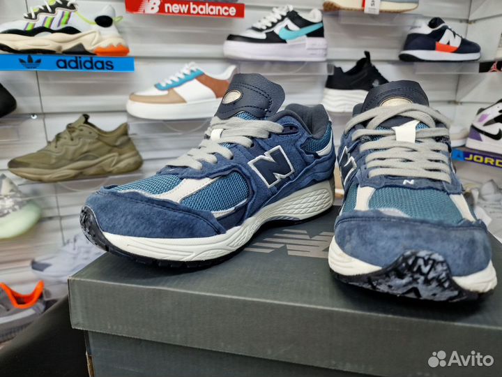 Кроссовки унисекс New balance 2002 R Lux