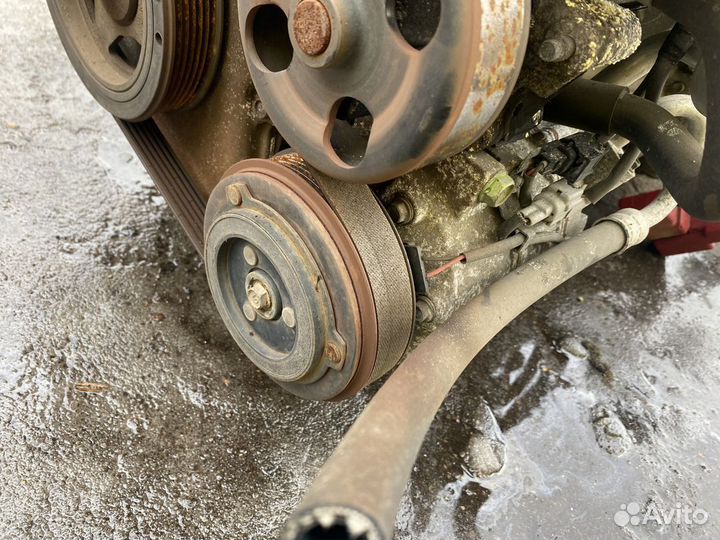 Компрессор кондиционера MR20DE Nissan Serena C25 9