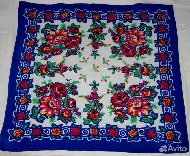 Крепдешиновые платки СССР новые Винтаж