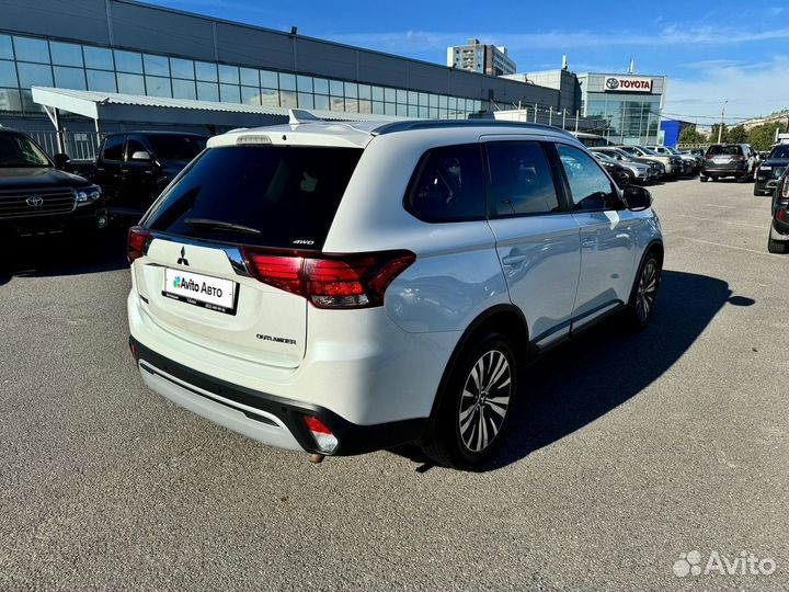 Mitsubishi Outlander 2.0 CVT, 2019, 98 121 км