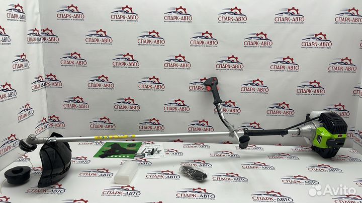 Бензиновый триммер (газонокосилка) урал