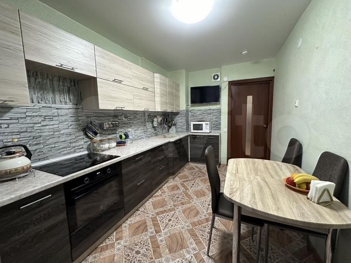 3-к. квартира, 72 м², 10/11 эт.